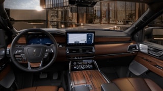 2024 Lincoln Lincoln Navigator Internal Image 2